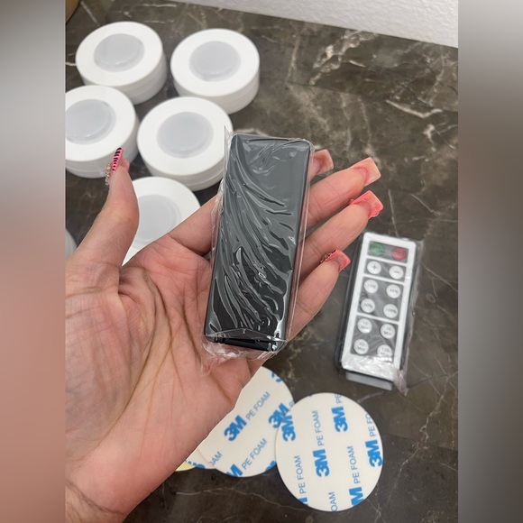 6 Pack Battery Operated LED Light Pucks, Dimmable with timers and remotes - Picture 5 of 14